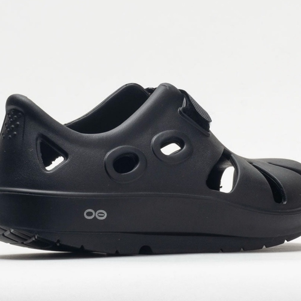 OOFOS Men's Black Slip-On Sandals - Picture 2 of 8